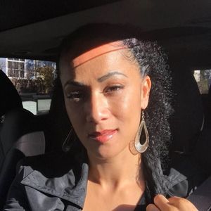 Meet your Posher, Pauline